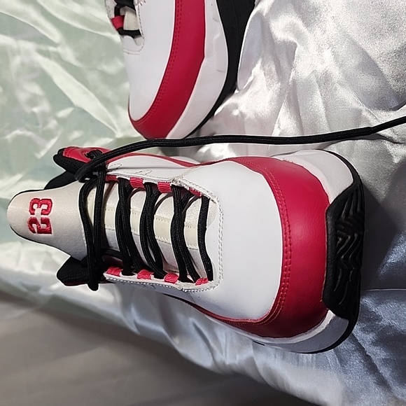 Big Girls Air Jordan Size 6 1/2 - Picture 7 of 9